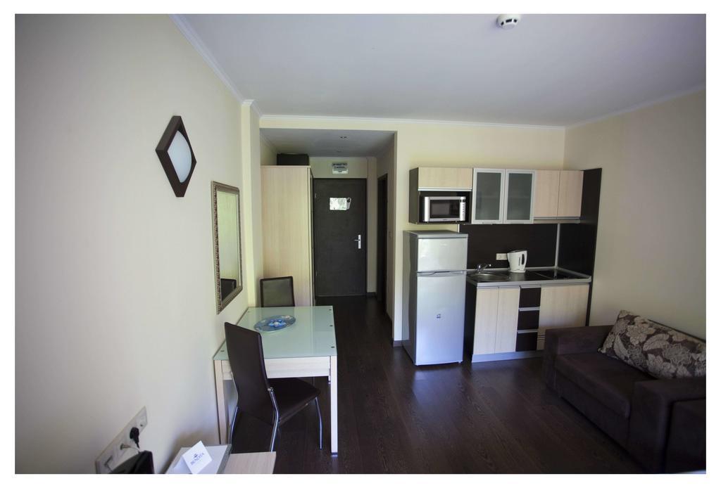 реджина маре 4*